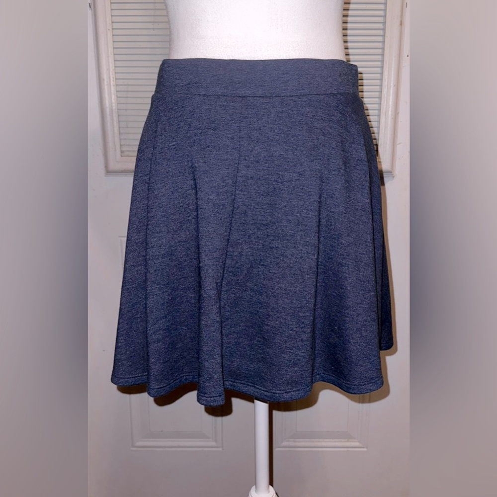 #1143 Forever 21: Short Skirt/Blue Denim Color/Large New